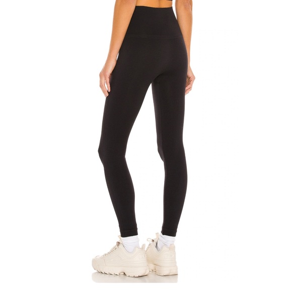 Spanx Look At Me Now Black Seamless Leggings Sz M - Picture 2 of 6